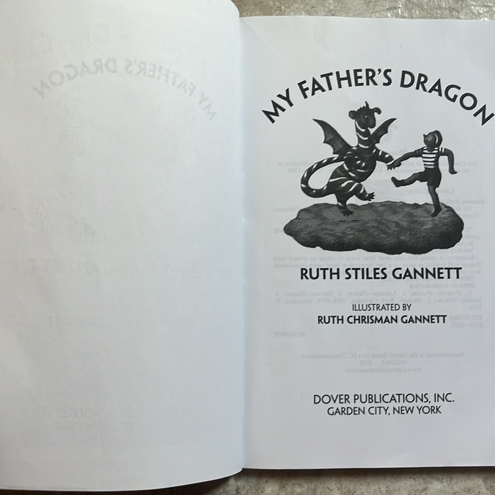 My Fathers Dragon. Written by Ruth Stiles Gannett. Paperback book. - Picture 5 of 9